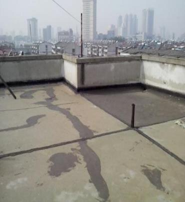 雁峰漏水维修 楼顶漏水是什么原因，楼顶漏水维修方法是什么?